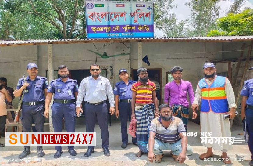 বাংলাদেশঃ  অবৈধভাবে বালু উত্তোলনের দায়ে ৩ জনকে কারাদণ্ড 