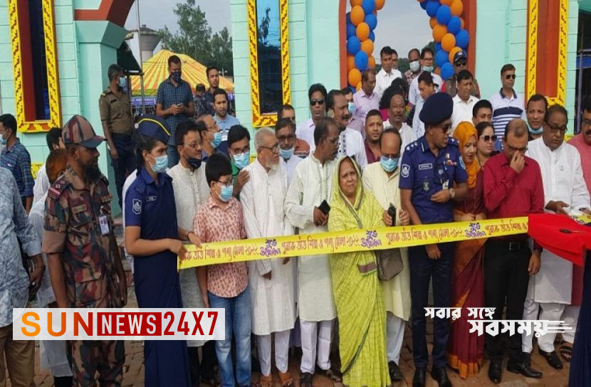 বাংলাদেশঃ  নীলফামারীতে পুনাকের তাঁত শিল্প মেলার উদ্বোধন 