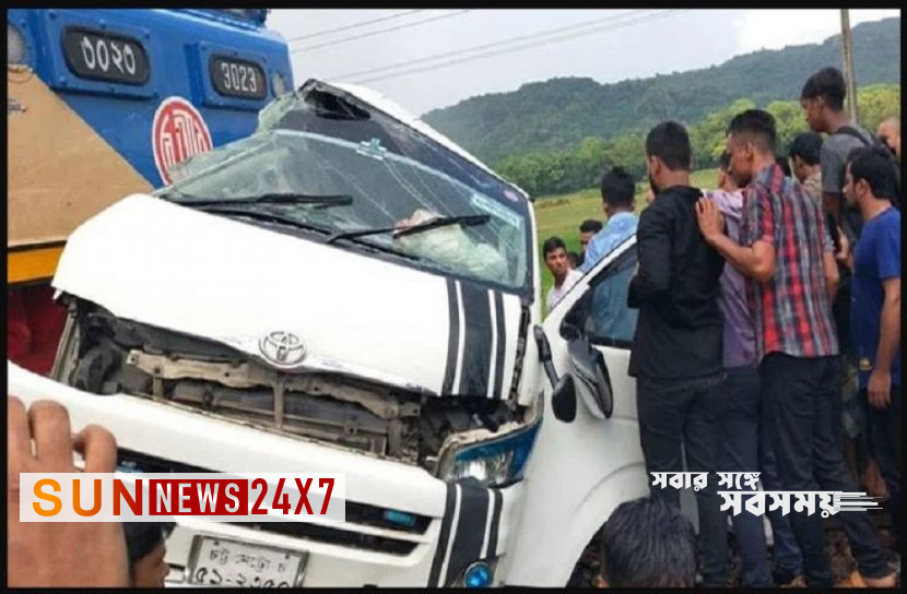 বাংলাদেশঃ চট্টগ্রামে ট্রেনের ধাক্কা, নিহত ১১ বাংলাদেশঃ চট্টগ্রামে ট্রেনের ধাক্কা, নিহত ১১