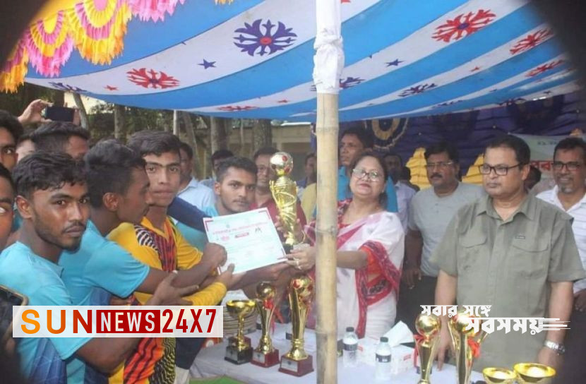 বাংলাদেশঃ পলাশবাড়ীতে ক্রীড়া প্রতিযোগিতার পুরস্কার বিতরণ বাংলাদেশঃ পলাশবাড়ীতে ক্রীড়া প্রতিযোগিতার পুরস্কার বিতরণ
