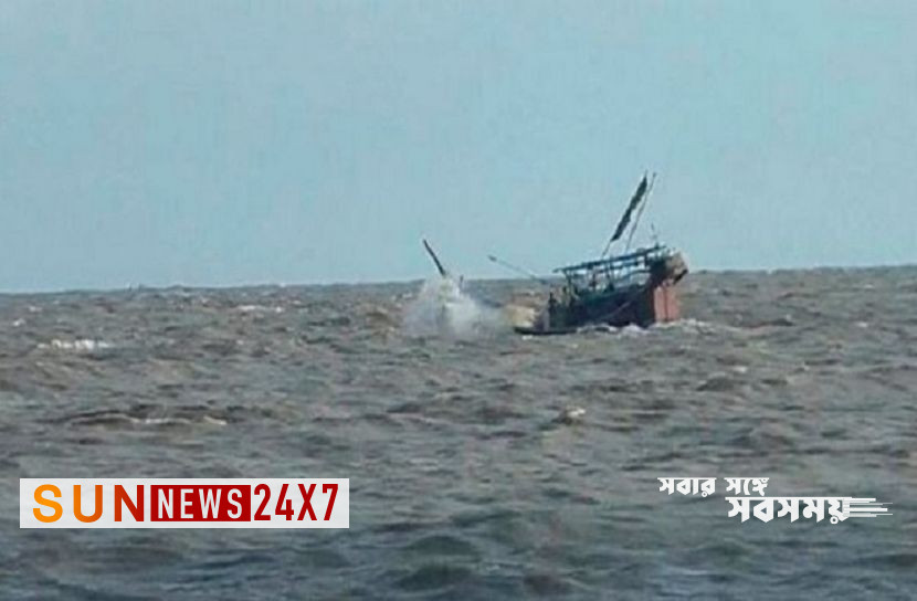 বাংলাদেশঃ সাগরে জাহাজডুবি, নিখোঁজ ১৩ বাংলাদেশঃ সাগরে জাহাজডুবি, নিখোঁজ ১৩