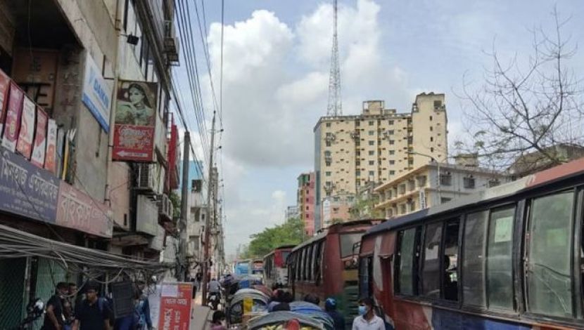 বেড়েছে গাড়ি ( জাহিদ রাকিব )