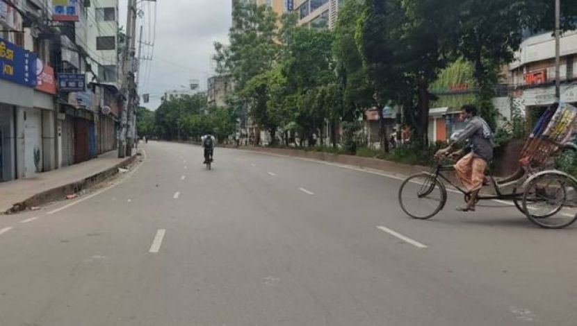 ফাঁকা সড়ক (ছবি. জাহিদ রাকিব)