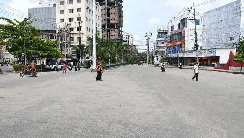 লকডাউনের তৃতীয় দিনে (২৫ জুলাই) রাজশাহী নগরীর দৃশ্য। ছবি: পিআইডি