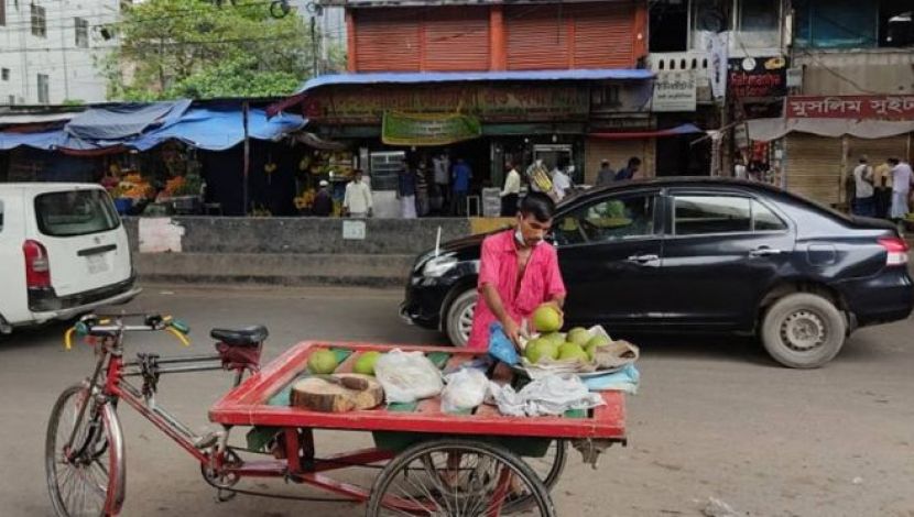 কাম করতে না পারলে কী খামু আমরা! ( ছবি. জাহিদ রাকিব )