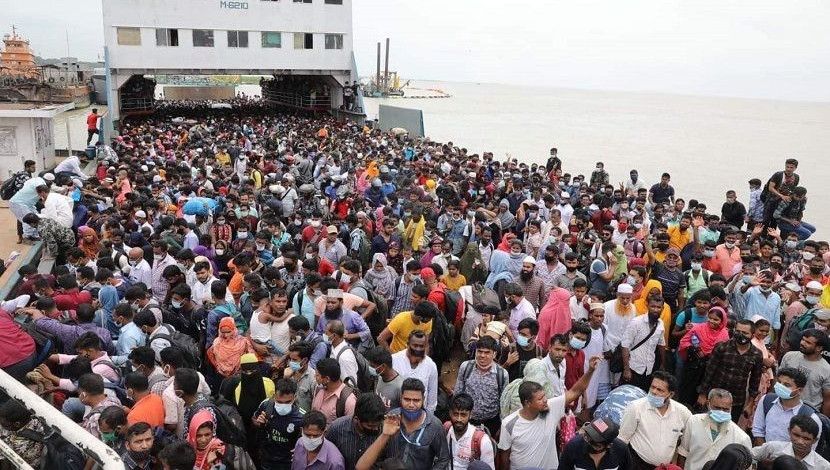 ঢাকায় আসছে লাখ লাখ মানুষ ছবি : শেখ জাহিদউজ্জামান