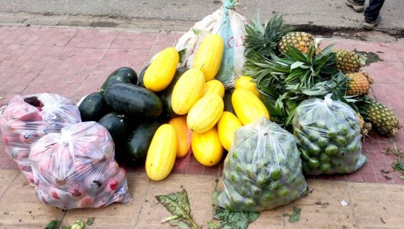 মৌসুমি ফল-  ছবি: সুলতানা আক্তার