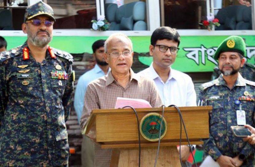 প্রতি ভোটকেন্দ্রে অস্ত্রসহ আনসার মোতায়েনের ঘোষণা দিলেন স্বরাষ্ট্র উপদেষ্টা