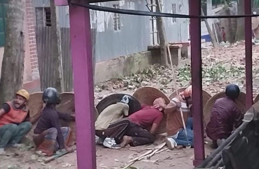 দ্বিতীয় দিনেও ভাঙ্গায় গ্রামবাসীর সংঘর্ষ, আহত ১০