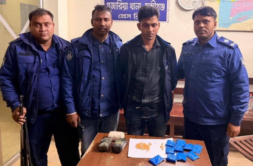 গজারিয়াতে ৮ হাজার পিস ইয়াবাসহ আটক–১