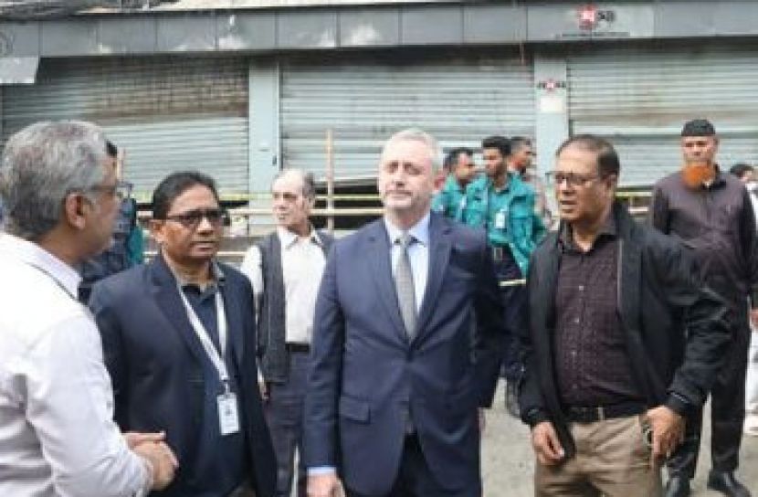 প্রথম আলো ও ডেইলি স্টারে হামলা গণতন্ত্রের জন্য ভয়াবহ মুহূর্ত 