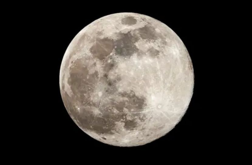 নাসার চাঁদে অভিযানের দায়িত্বে স্পেসএক্স না ব্লু অরিজিন?