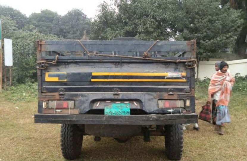 বোয়ালমারীতে পিক-আপ চাপায় এক শ্রমিক নিহত, আহত ৩