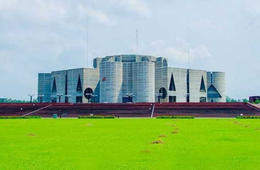 আগামীকাল দুপুর ২টায় বেগম খালেদা জিয়ার জানাজা অনুষ্ঠিত হবে