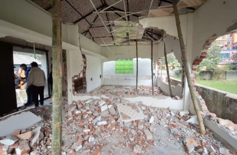 মুন্সীগঞ্জে প্রবাসীর বাড়িতে ভাঙচুর ও লুটপাটের ঘটনায় দুইজন গ্রেপ্তার