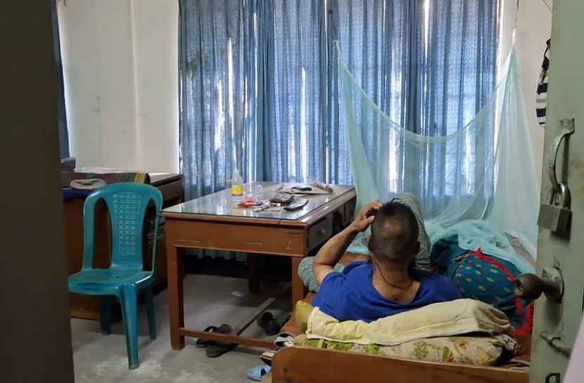 মুন্সীগঞ্জ জেলা শিক্ষা অফিস ভবন কর্মকর্তা-কর্মচারীদের আবাসস্থল!