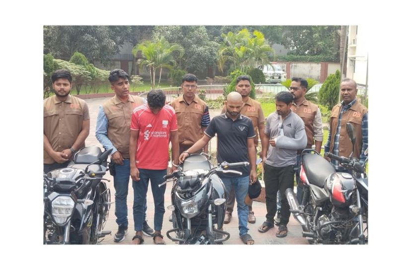 মুন্সীগঞ্জে  মোটরসাইকেল চোর , উদ্ধার ৩