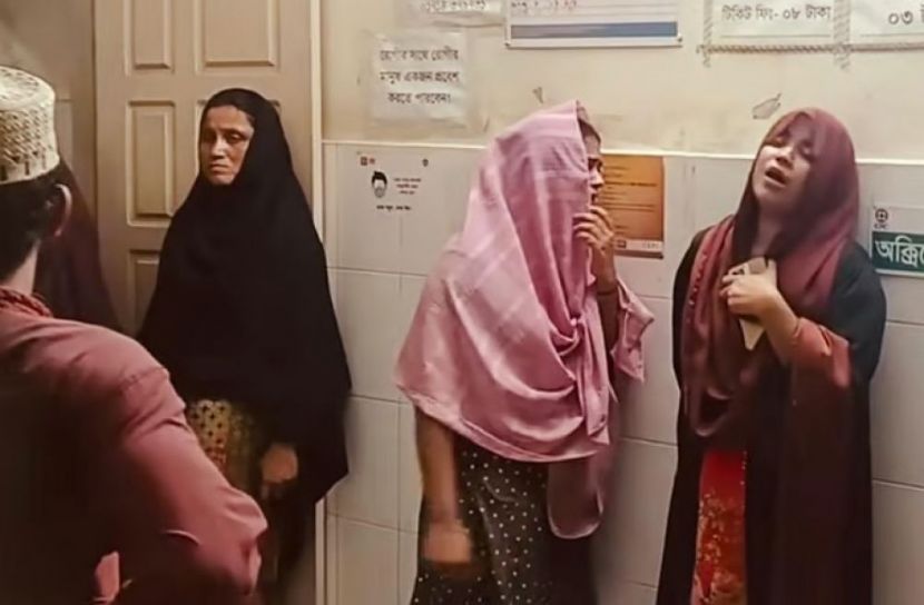 কক্সবাজারে ‘জয় বাংলা’ লেখা নিয়ে সংঘর্ষ, নারীর মৃত্যু