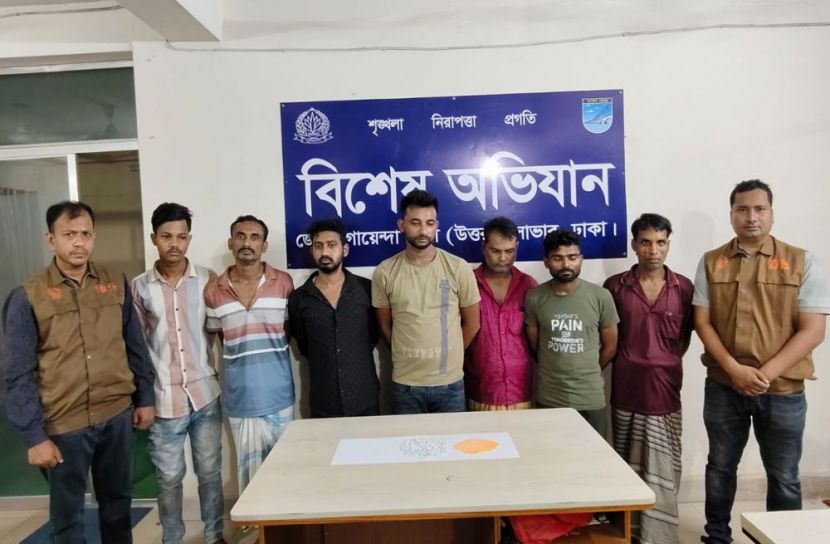ডিবি উত্তরের অভিযানে মাদকসহ গ্রেফতার ৭
