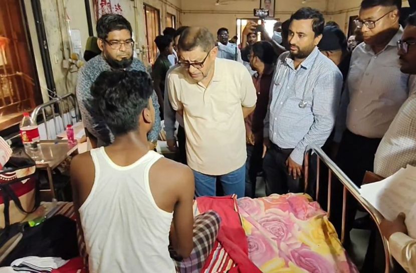 কুষ্টিয়া জেনারেল হাসপাতালে স্বাস্থ্যমন্ত্রীর আকস্মিক পরিদর্শন