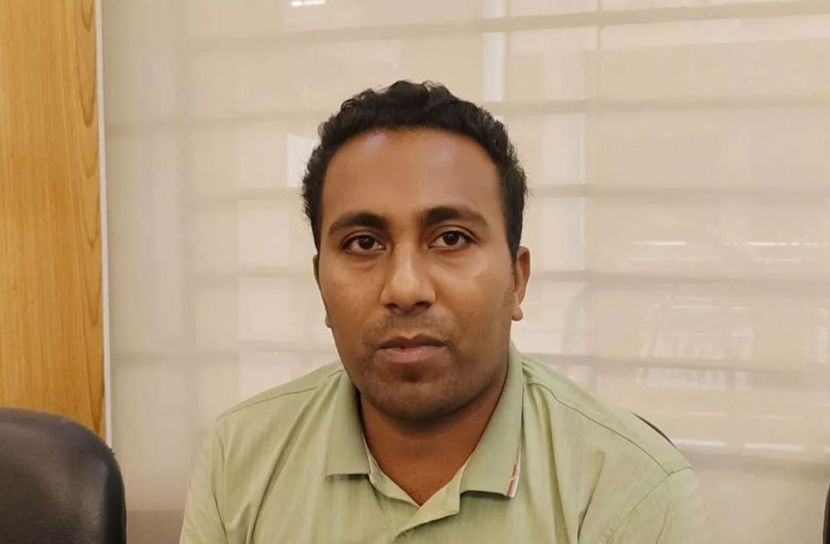ঘুষ নেওয়ার সময় হাতেনাতে ধরা অডিট কর্মকর্তা