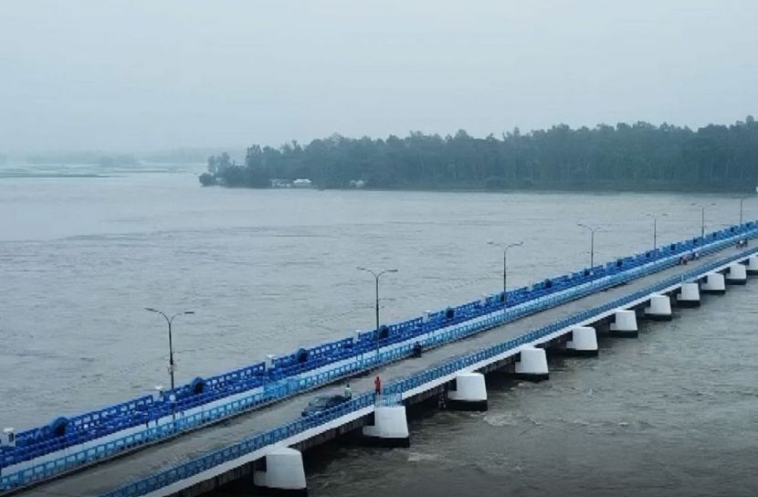 বিপৎসীমার ওপরে তিস্তার পানি