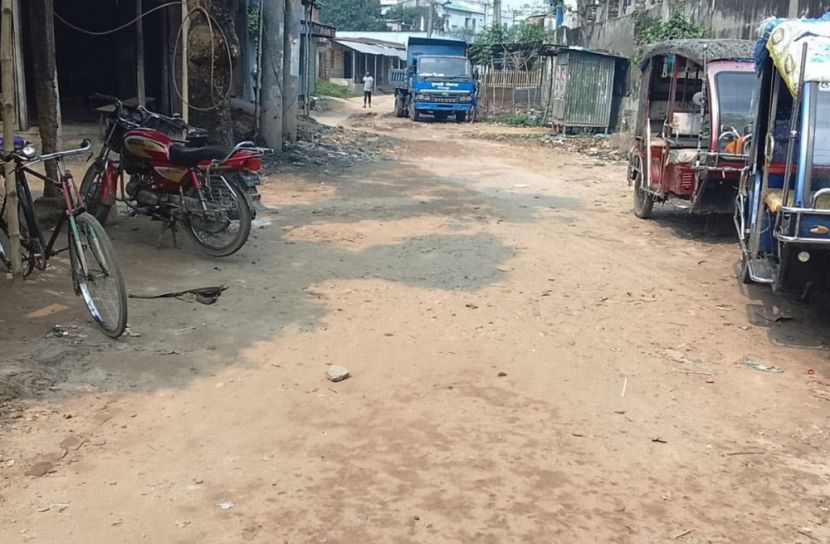 প্রথম শ্রেণির পৌরসভা হলেও সেবার মানে প্রশ্ন, দুর্ভোগে ফুলবাড়ীবাসী
