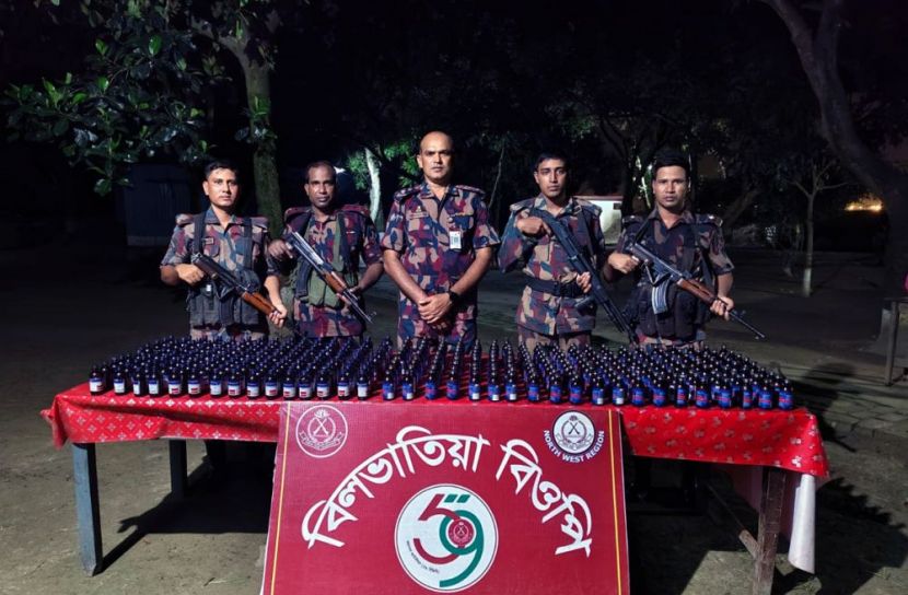 শিবগঞ্জ সীমান্তে ভারতীয় নেশাজাতীয় সিরাপ জব্দ