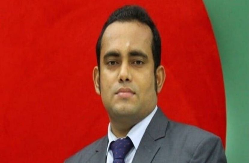 লাখ টাকার ফল-নাস্তা নিয়ে সাবেক ইউএনওকে ঘিরে প্রশ্ন