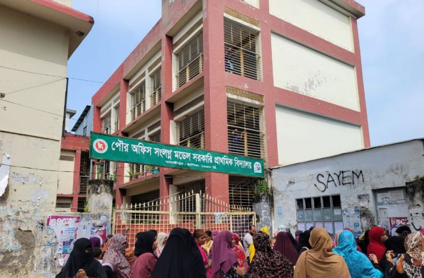 ৪০১ প্রাথমিক বিদ্যালয়ে নেই প্রধান শিক্ষক, ভারপ্রাপ্তদের কাঁধে বাড়তি বোঝা