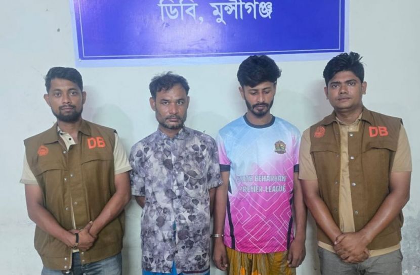 টঙ্গীবাড়িতে ৩০০ পিস ইয়াবাসহ দুইজন গ্রেপ্তার