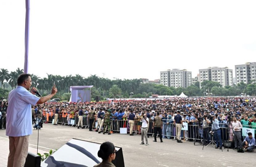 রাষ্ট্র পুনর্গঠনে তরুণদের এগিয়ে আসার আহ্বান প্রধানমন্ত্রীর