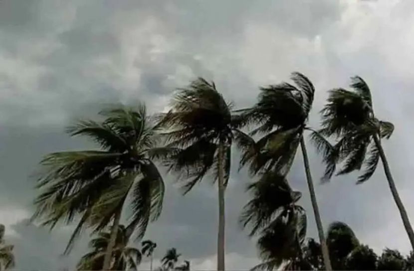 ১২ অঞ্চলে ঝড়ের আভাস