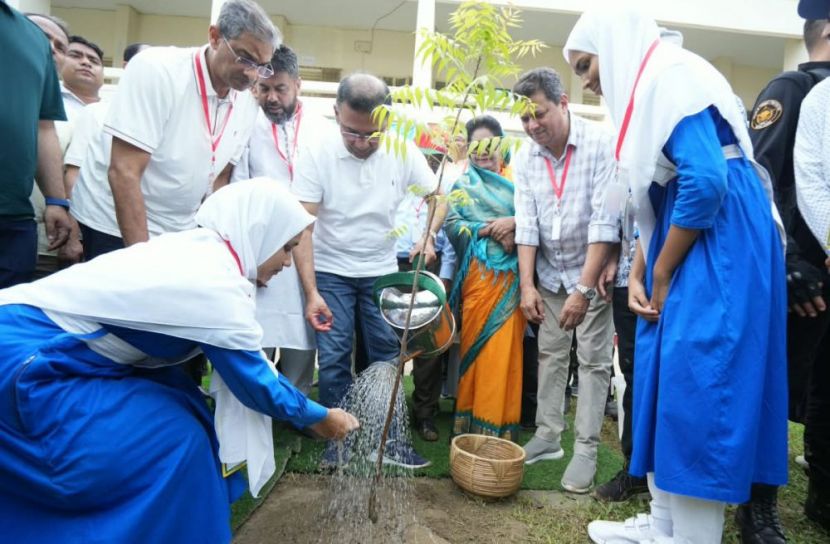 ফেনীতে নানা বাড়ির অতীত স্মৃতি স্মরণ করলেন প্রধানমন্ত্রী তারেক রহমান