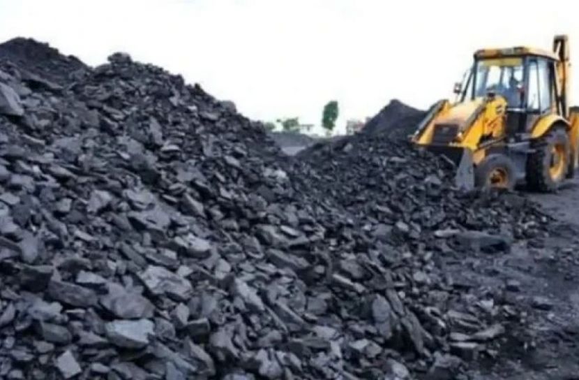 ফুলবাড়ীর কয়লার দিকে দৃষ্টি সরকারের