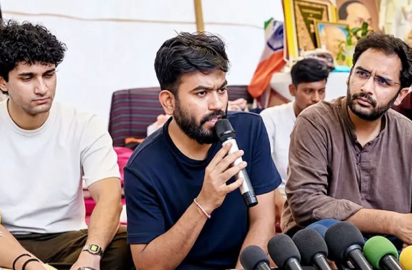 বিমান থেকেই আটক সিজেপির ৩ শীর্ষ নেতা, তালিকায় অভিজিৎ-দীপক