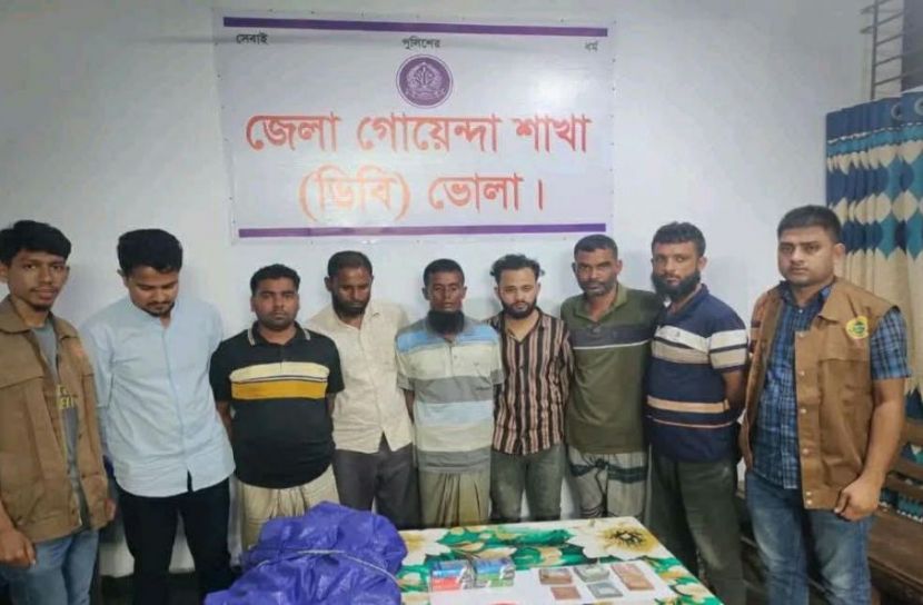 জুয়ার আসর থেকে ‘ইয়াবা রকি’সহ ৭ জন গ্রেপ্তার