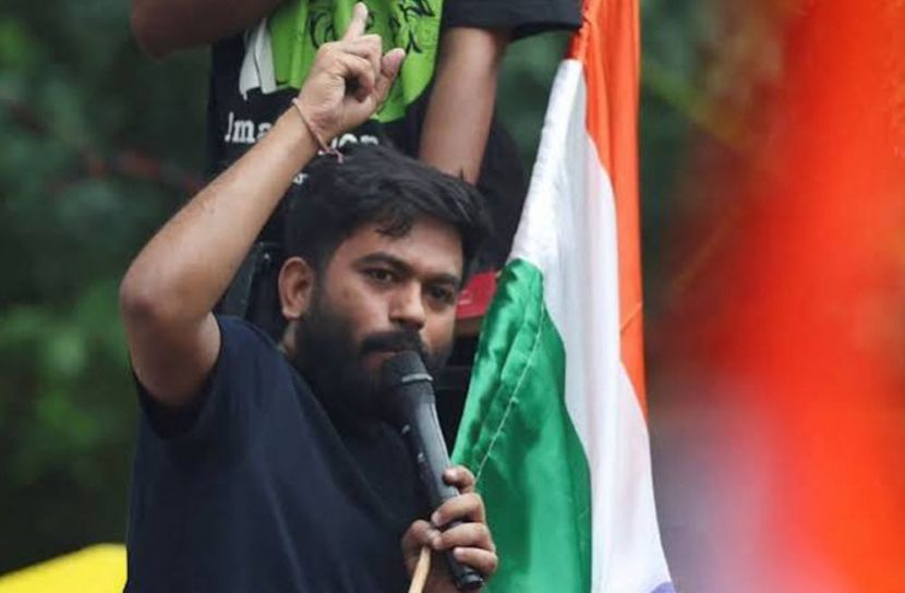 রামলীলা ময়দানের মহা-সমাবেশে ‘ইন্ডিয়া’ জোটের পাশে দাঁড়াল ককরোচরা!
