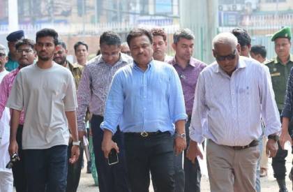 ক্রীড়া উপদেষ্টা আসিফই বলেছিলেন নির্বাচন করতে, দাবি ফারুকের