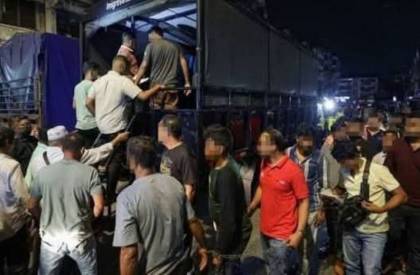 মালয়শিয়ার সেলেয়াং বারুতে বাংলাদেশিসহ ৮৪৩ জন আটক।