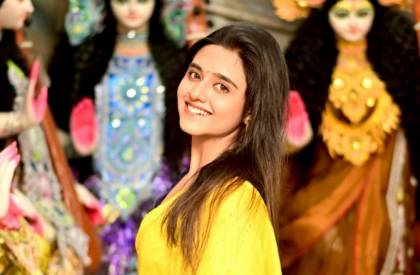দেবের নায়িকা সৃজা দত্ত ঈদের ওয়েব ফিল্মে