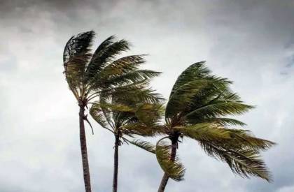 রাতের মধ্যেই ৯ অঞ্চলে ঝড়-বৃষ্টির শঙ্কা, নদীবন্দরে ১ নম্বর সতর্ক সংকেত জারি