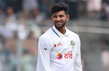 এক ওভারে নাঈমের দুই উইকেট । ছবি : সংগৃহীত