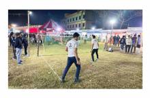 ঝালকাঠিতে মেলার মাঠে ব্যাডমিন্টন টুর্নামেন্ট