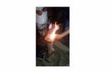 নোয়াখালীতে নতুন টিউবওয়েলে  জ্বলছে গ্যাসের আগুন