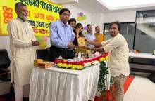 সাঁকো বর্ষসেরা পুরস্কার পেলেন এনাম রাজু