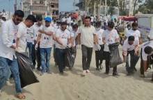 পর্যটন কার্নিভাল শেষে কুয়াকাটায় ছাত্রদলের পরিচ্ছন্নতা অভিযান